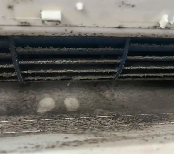 邯郸市空调吹的风有股烧焦味是怎么回事